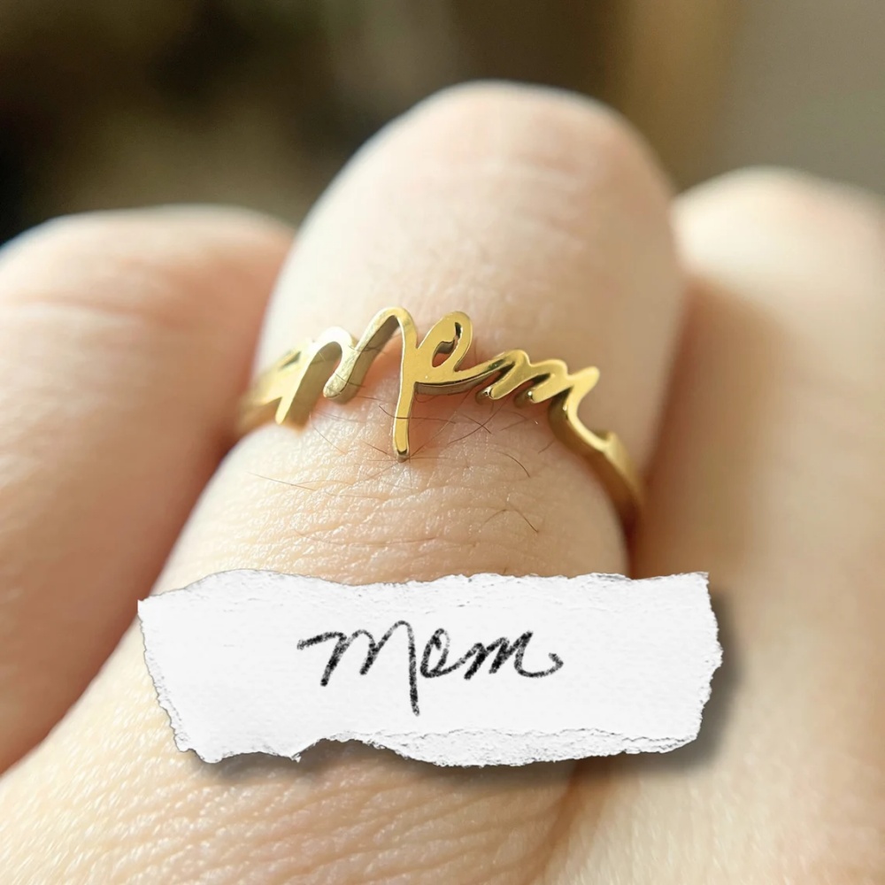 Custom Script Name Ring Person - đánh giá và giá Wedding Zone