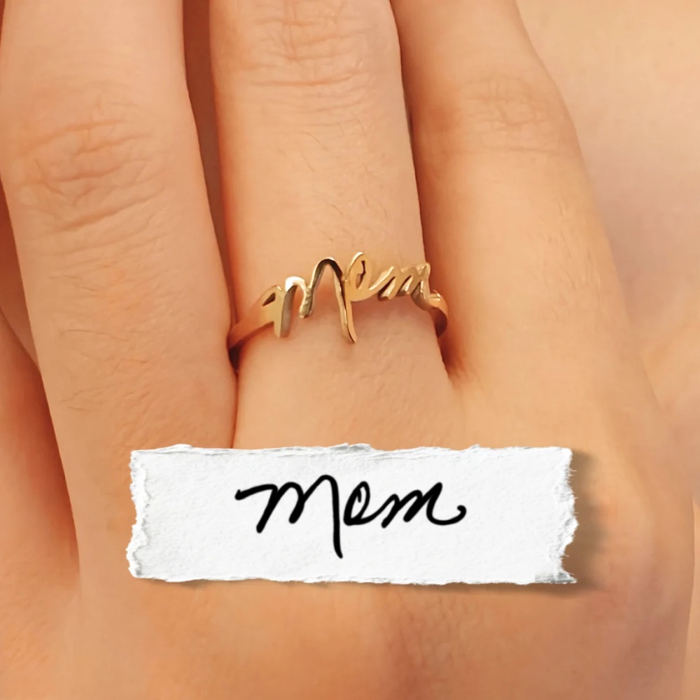 Custom Script Name Ring Person - đánh giá và giá Wedding Zone