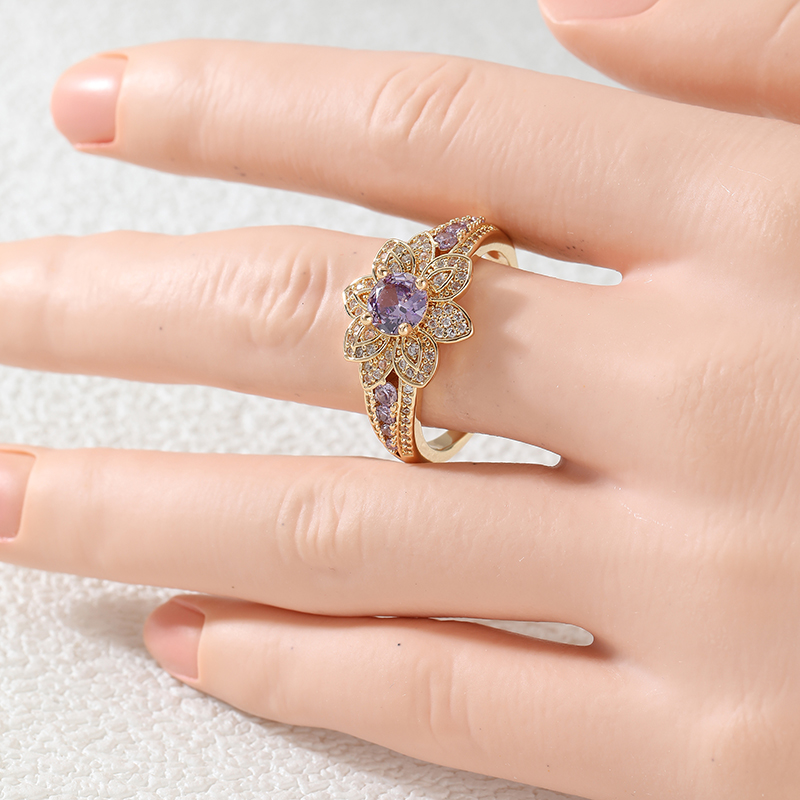 Luxury Sparkling Purple Synthe - đánh giá và giá Wedding Zone