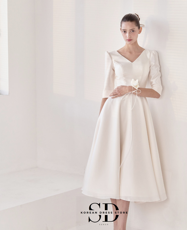 Sondr V-Neck Satin Half Sleeve - đánh giá và giá Wedding Qq