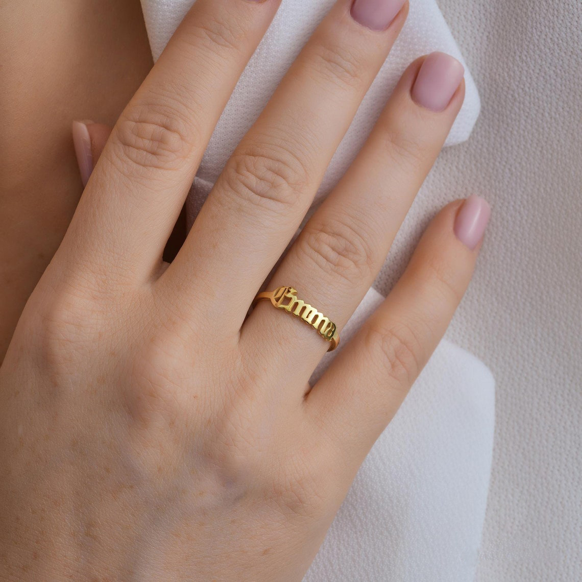 Custom Gold Ring Women Gothic  - đánh giá và giá Wedding Zone