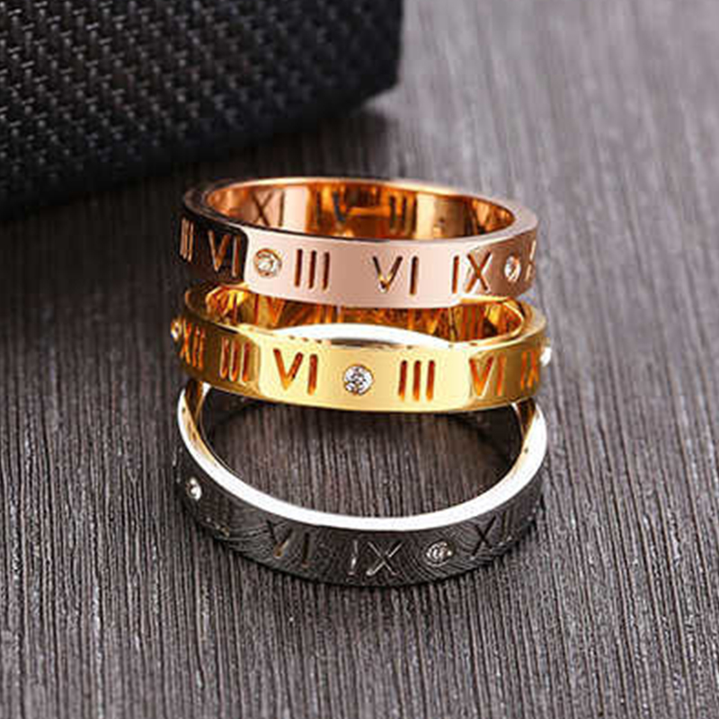 Hollow Roman Numeral Ring Stai - đánh giá và giá Wedding Zone